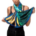 CarolynArt 100% selyem (Pes) kendő, Smaragd tukán 50x180cm - Image 2