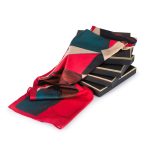 CarolynArt 100% selyem (Pes) kendő, Tukán vörösben 50x180cm - Image 2